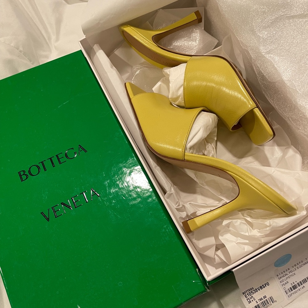 Bottega Venetta